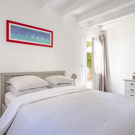 Holiday home Les Jardins D'harmonie *